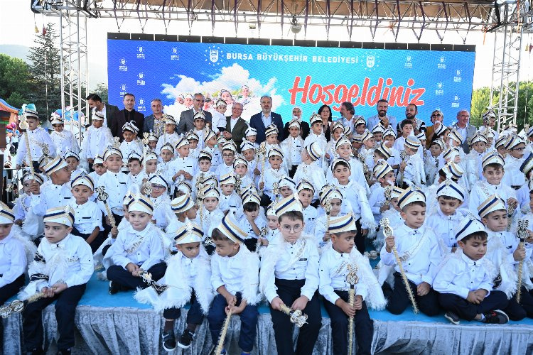 Bursa’da 1000’den fazla çocuk erkekliğe ilk adımını attı