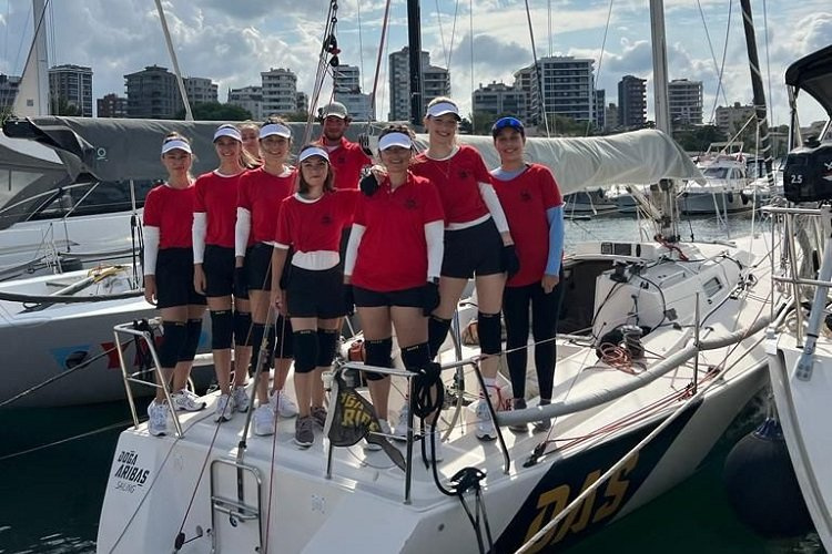 Deniz Kızı’nda liderlik Eker Sailing Team’in