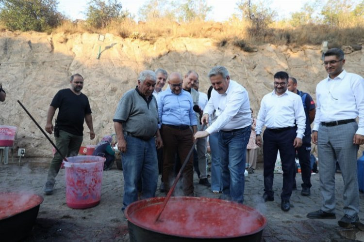 Kayseri Melikgazi'de salça kaynatma günleri