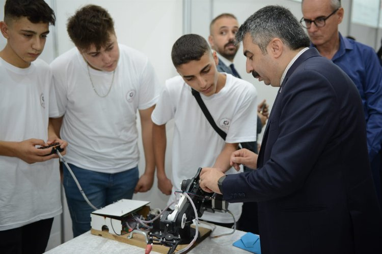 MEB Robot Yarışması Bursa’da başladı