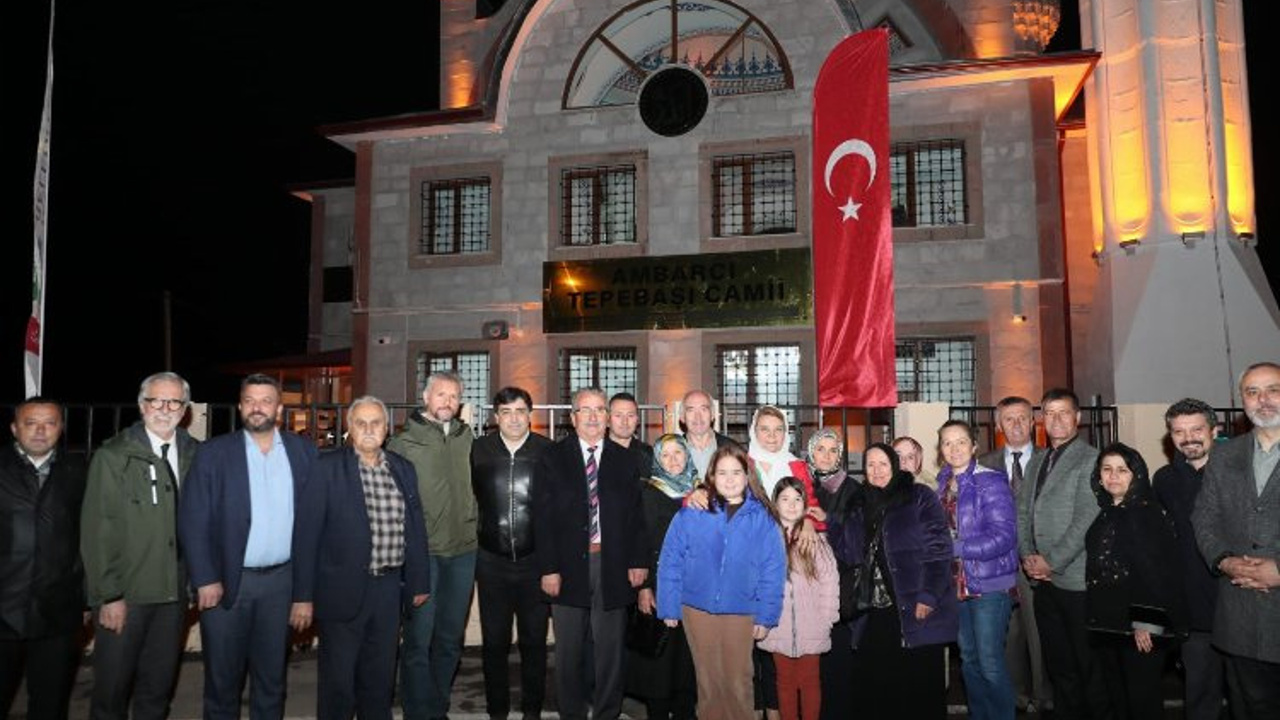 Ambarcı Tepebaşı Camii Kadir Gecesi'nde dualarla açıldı