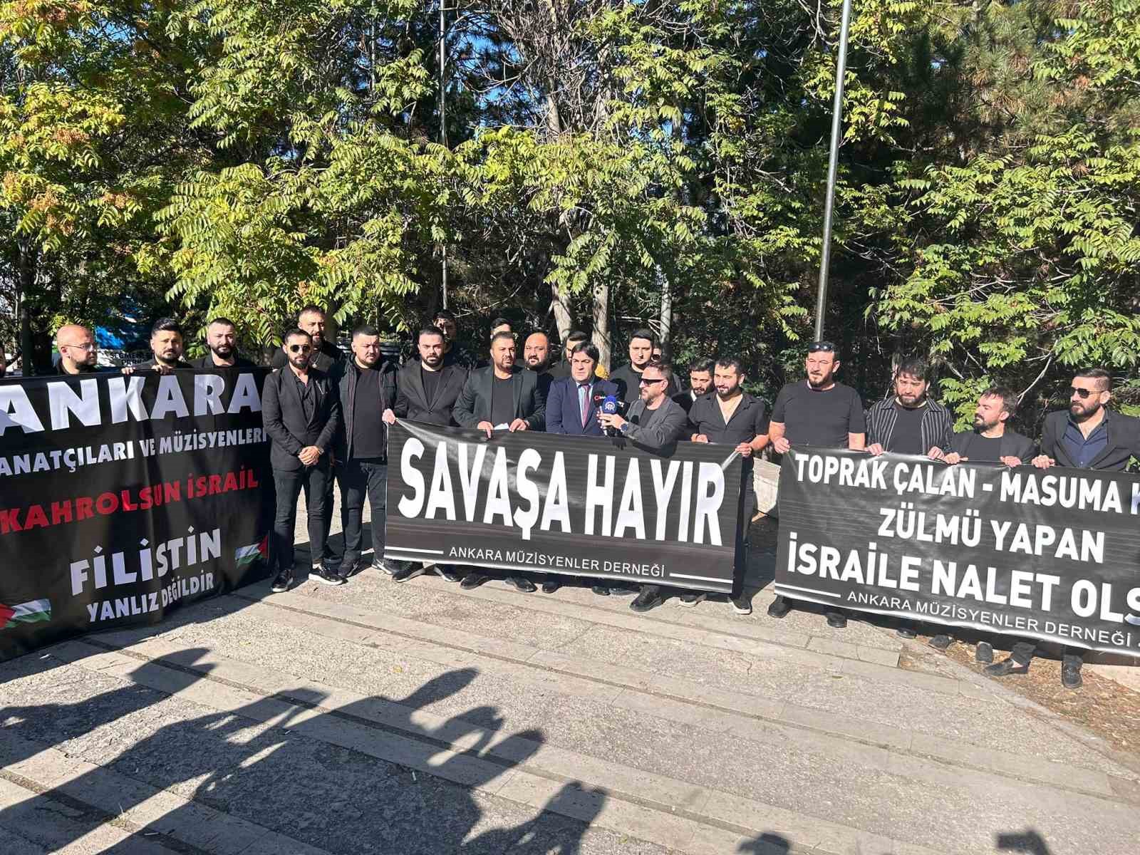 ankarali muzisyenler israil buyukelciligine siyah celenk birakti 802ddb9 - Marmara Bölge: Balıkesir Son Dakika Haberleri ile Hava Durumu