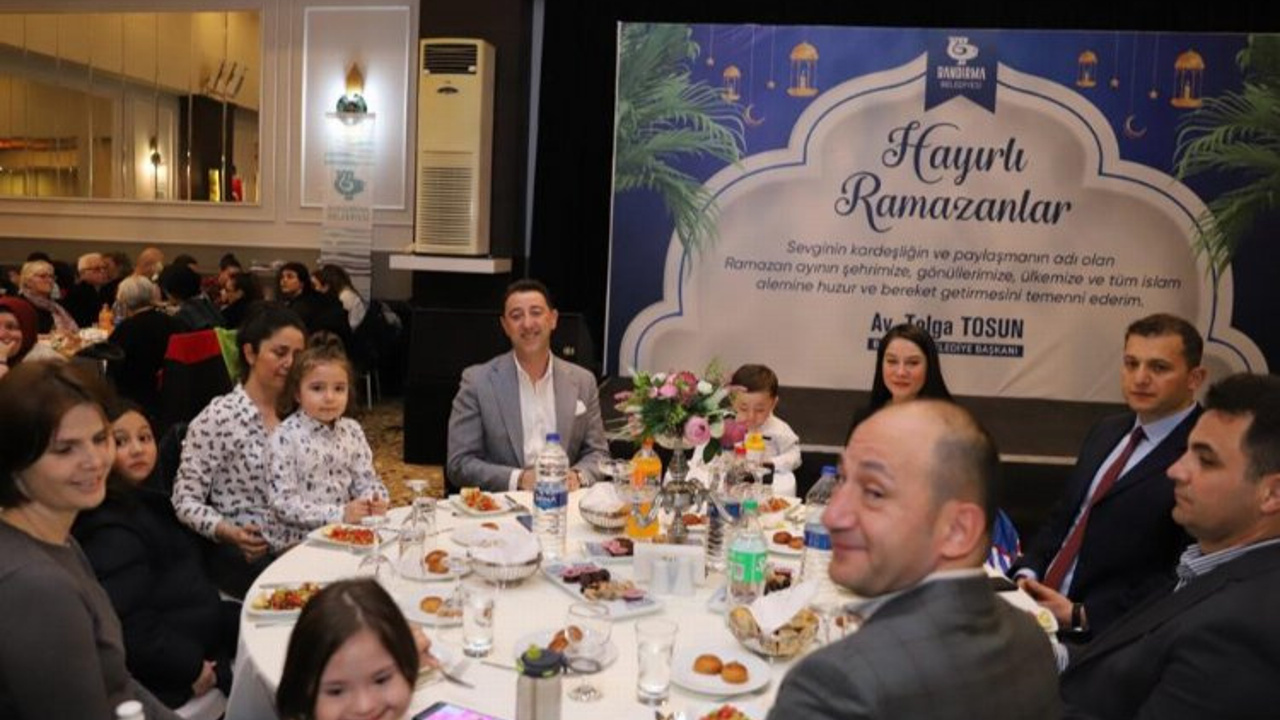 Bandırma Belediyesi'nden 'özel' iftar