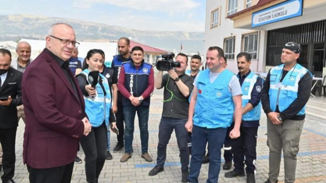 Başkan Ergün afet bölgesinde Manisalı gönüllüler buluştu