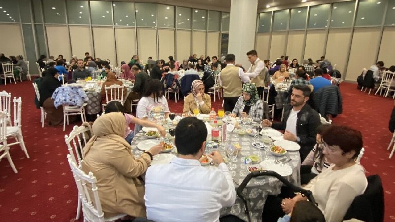 Bursa'da çölyak hastalarına glütensiz iftar