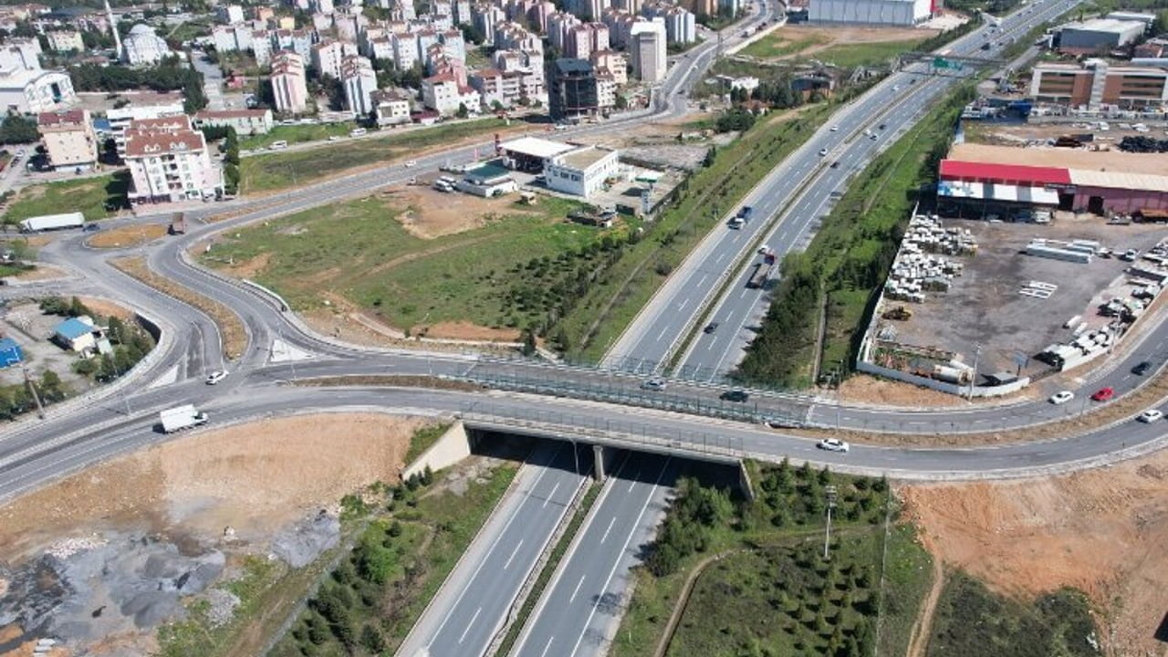 Çayırova Turgut Özal Köprüsü trafiği akıcı hale getirdi