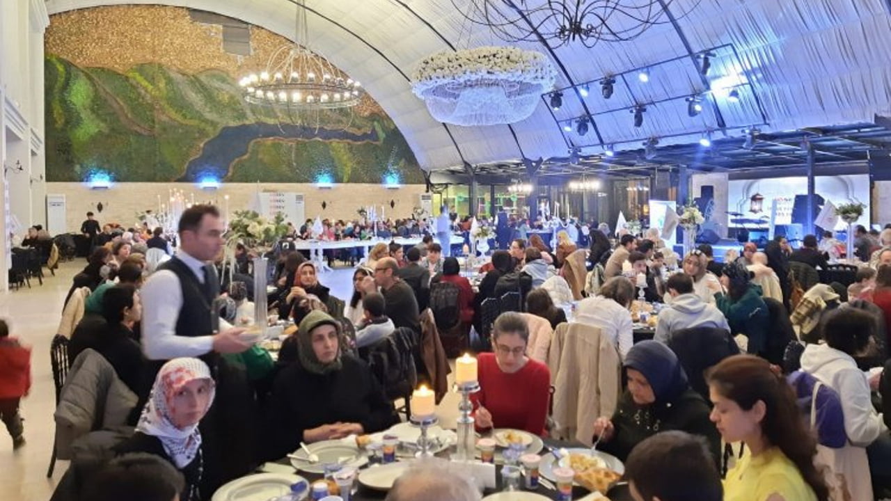 LÖSEV Bursa kanser hastalarıyla birlikte iftar yaptı