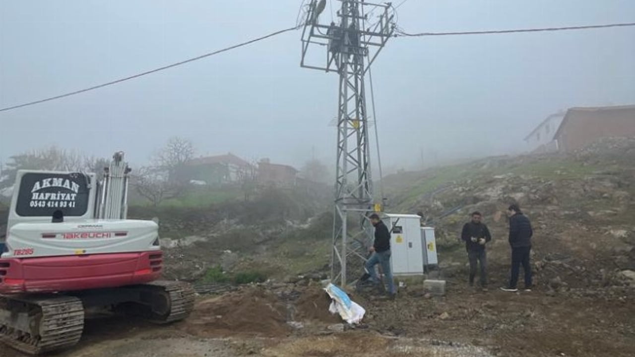 Manisa Çelikli'ye enerji nakil hattı döşedi