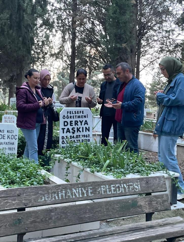 BURHANİYE’DE VEFAT EDEN ÖĞRETMENLER UNUTULMADI