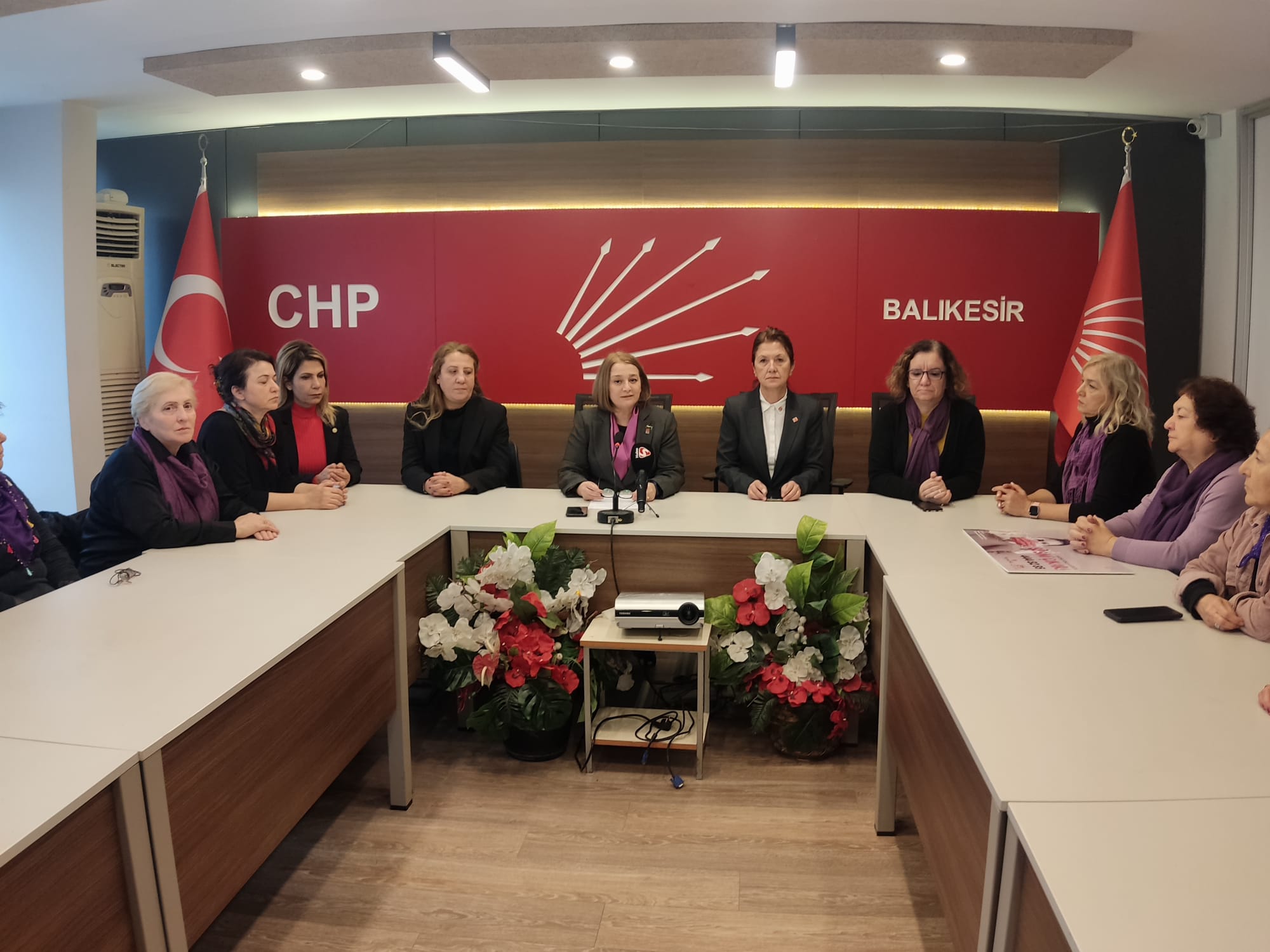 CHP’DEN EŞ ZAMANLI AÇIKLAMA