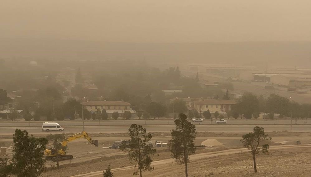 ŞANLIURFA’DA TOZ BULUTU