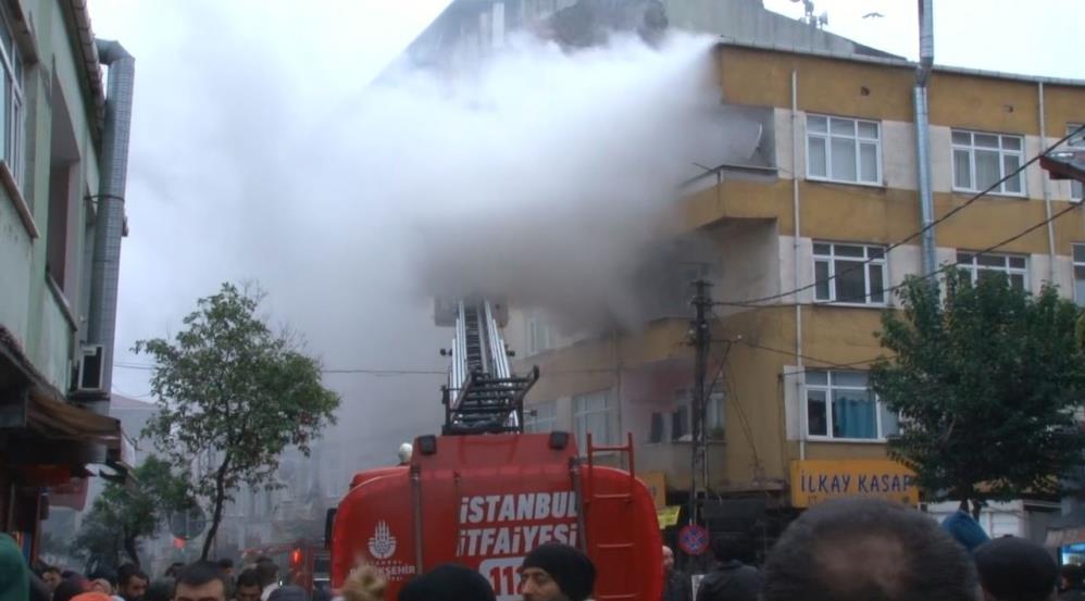 Beyoğlu'nda 3 katlı bir