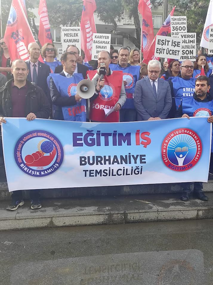 Burhaniye Eğitim-İş sendikası Öğretmenler