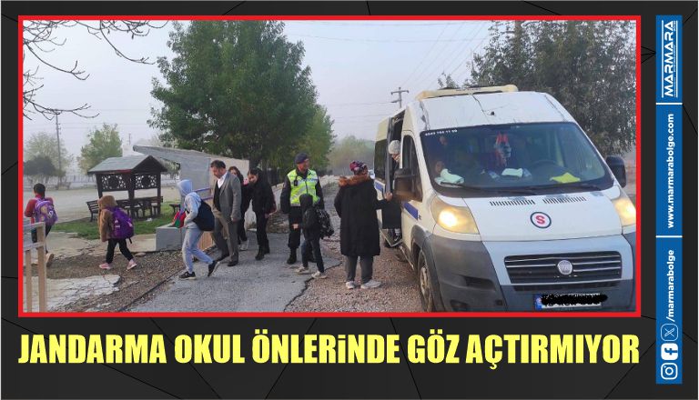 JANDARMA OKUL ÖNLERİNDE GÖZ AÇTIRMIYOR