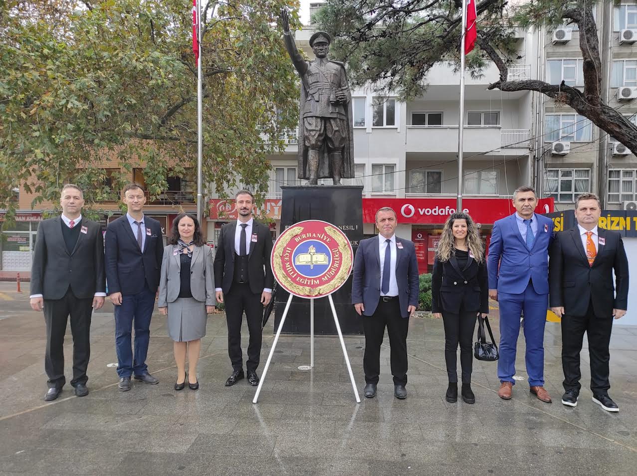 BURHANİYE’DE ÖĞRETMENLER GÜNÜ GÖRKEMLİ KUTLANDI