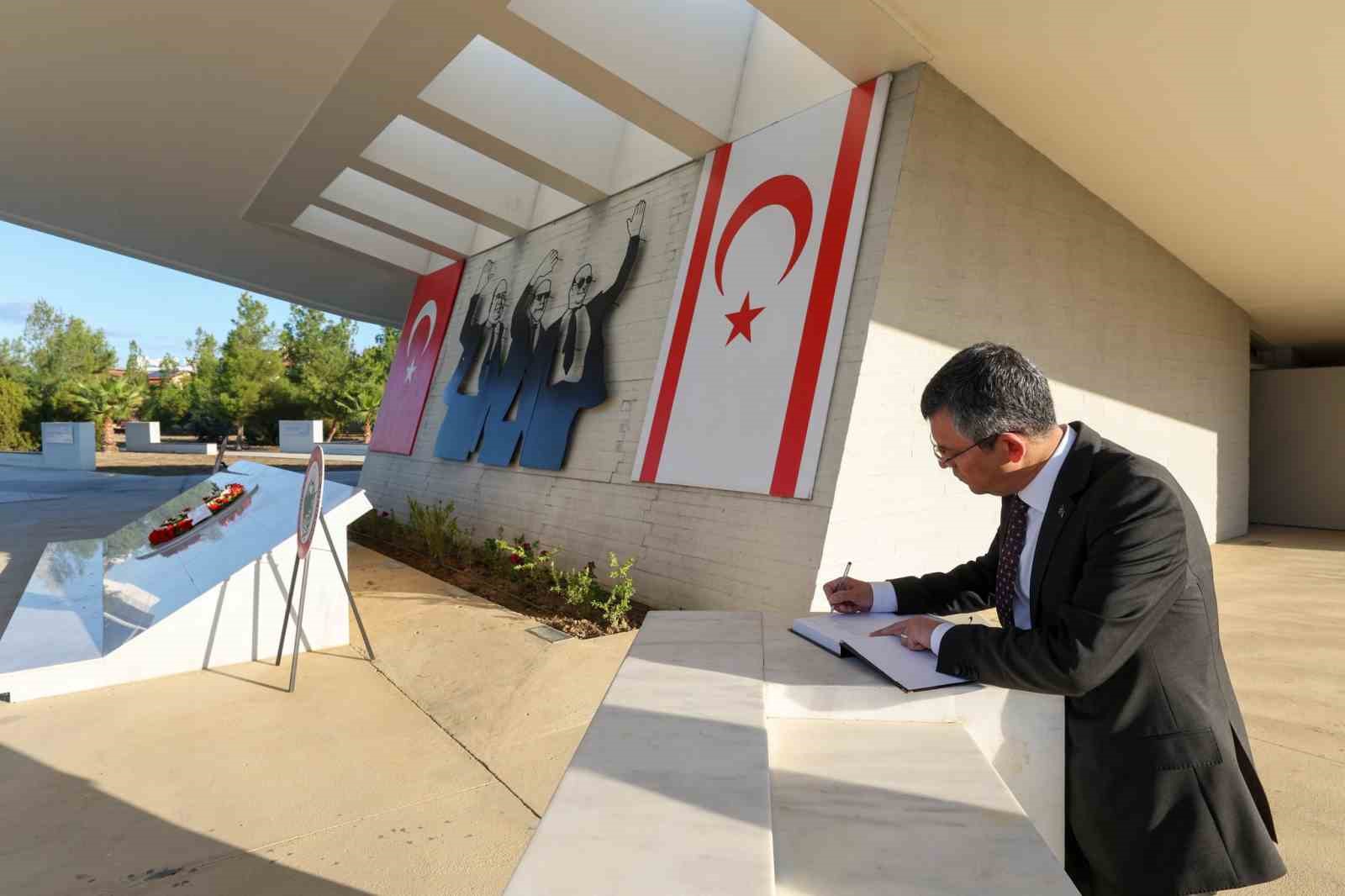 CUMHURİYET HALK PARTİSİ (CHP)