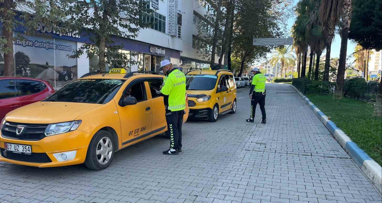 gazipasada taksiciler denetlendi 0c6d175 - Marmara Bölge: Balıkesir Son Dakika Haberleri ile Hava Durumu