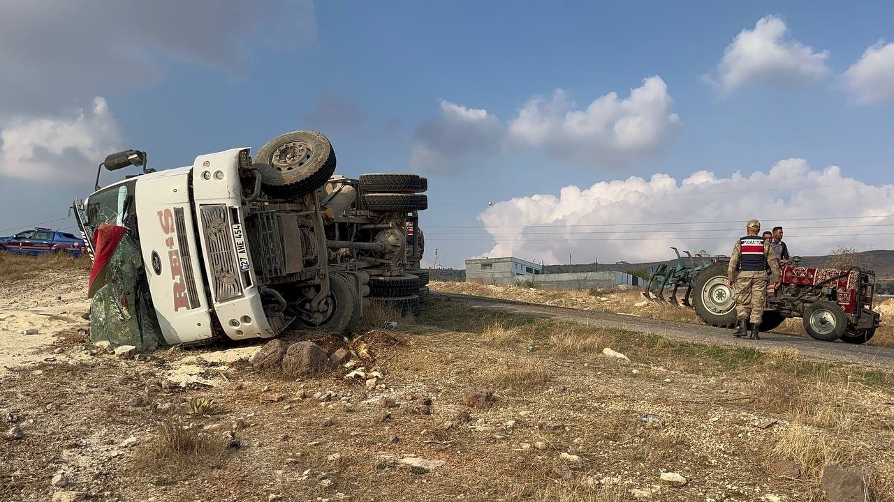 kiliste kum yuklu kamyon devrildi 1 yarali 3b7fbbc - Marmara Bölge: Balıkesir Son Dakika Haberleri ile Hava Durumu