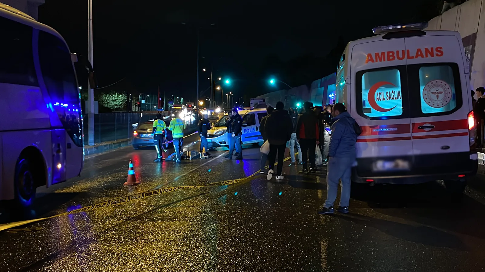 Feci Kazada Hayatını Kaybeden Kızına Son Bakış: Acılı Baba Gözyaşları İçinde Uğurladı