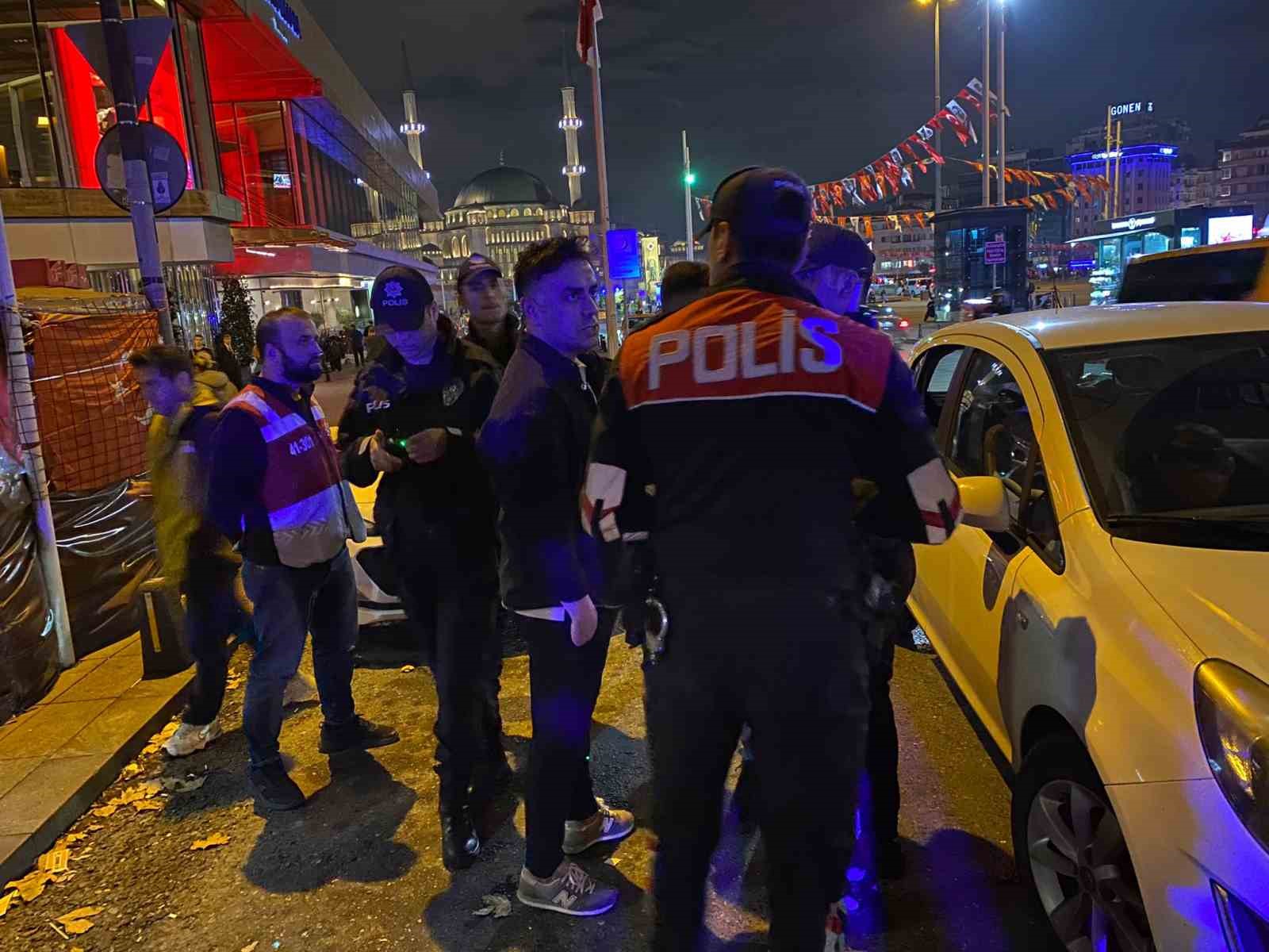 Taksim’de helikopter destekli huzur uygulaması: Denetimde pompalı tüfek ele geçirildi