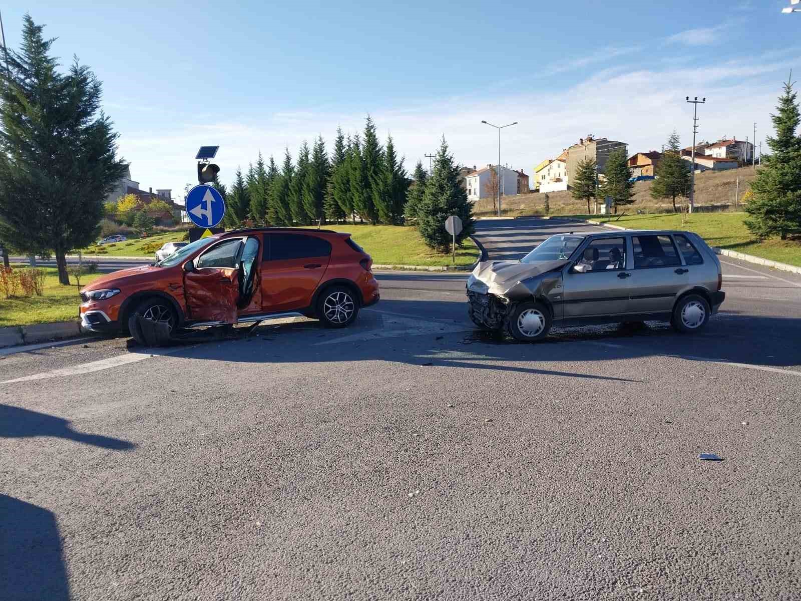 tavsanlida trafik kazasi 2 yarali 0a3d5b3 - Marmara Bölge: Balıkesir Son Dakika Haberleri ile Hava Durumu