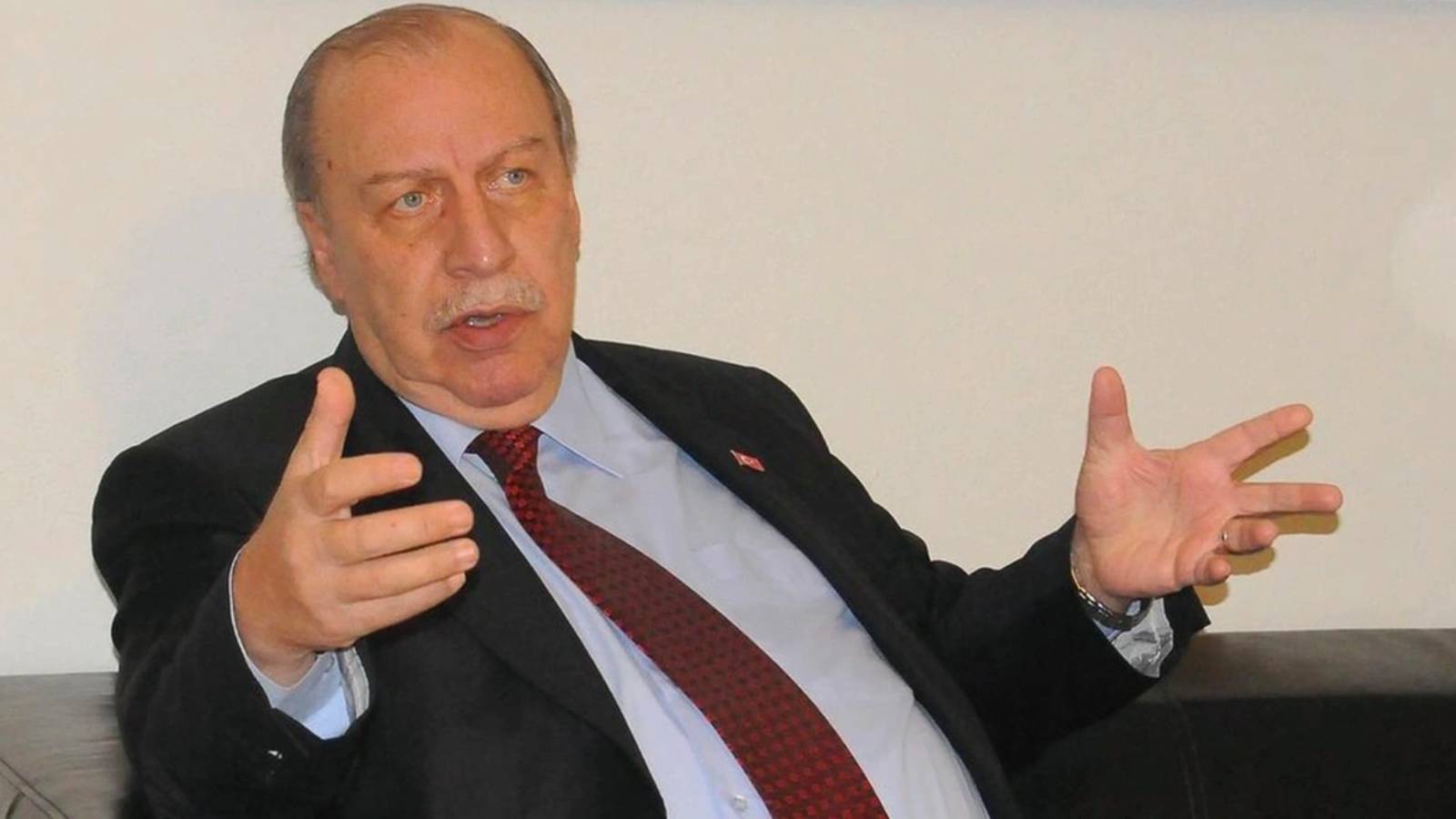 YAŞAR OKUYAN İÇİN MECLİSTE TÖREN DÜZENLENECEK  