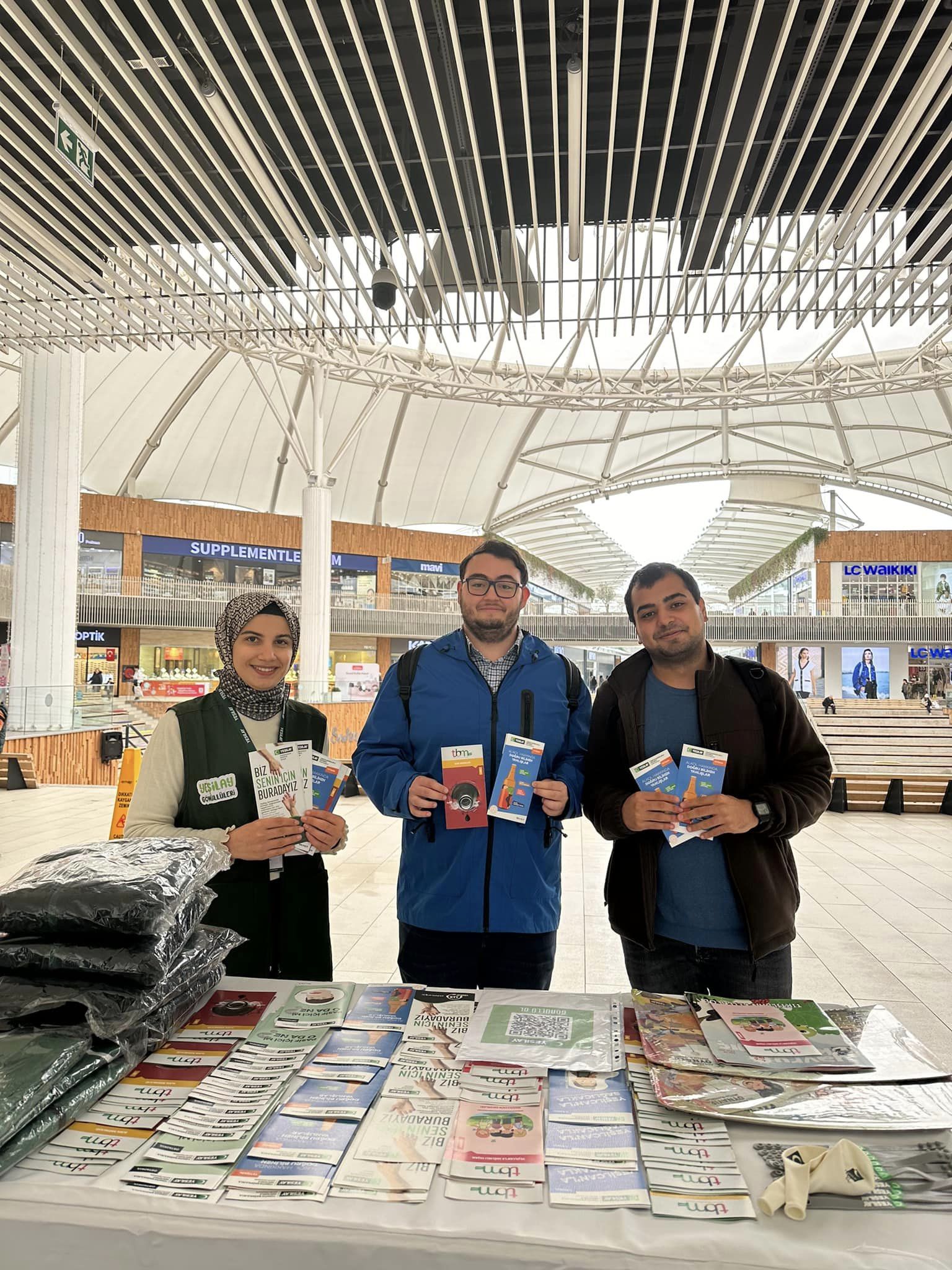 YEŞİLAY ALKOLÜN ZARARLARINI ANLATTI