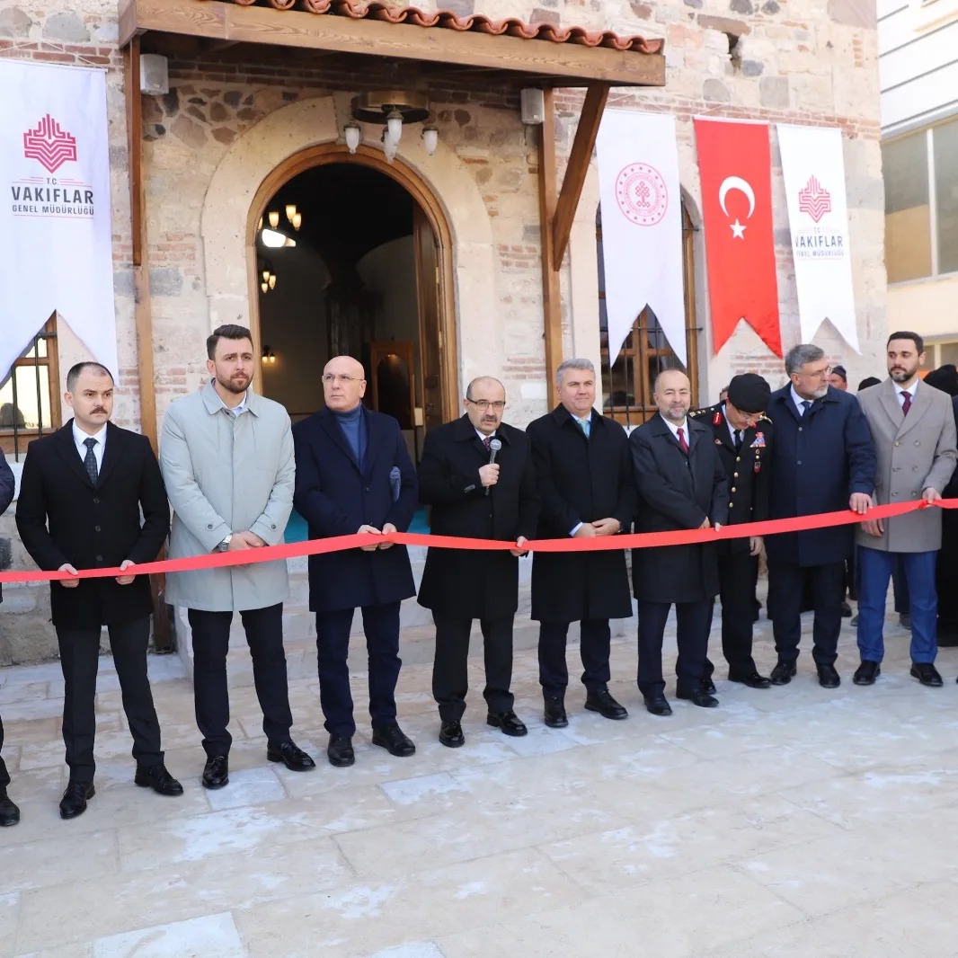 KEPSUT ORUÇ BEY CAMİİ İBADETE AÇILDI