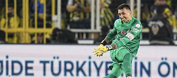 MUSLERA’DAN DERBİ ANALİZİ!