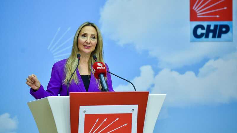 NAZLIAKA: “TARİKATLARIN KARANLIK YÜZÜNÜ GÖZLER ÖNÜNE SEREN KIZIL GONCALAR DİZİSİNDEN NEDEN RAHATSIZ OLDUNUZ”