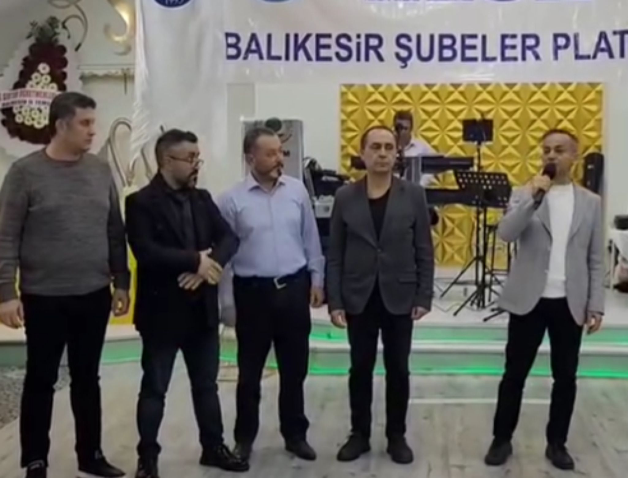 BALIKESİR’DEN ÖZAK İŞÇİLERİNE SELAM