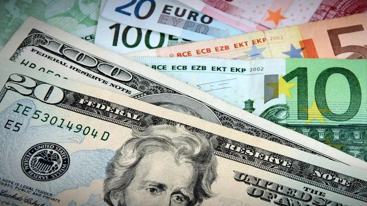 18 ARALIK 2023 DOLAR VE EURO NE KADAR?