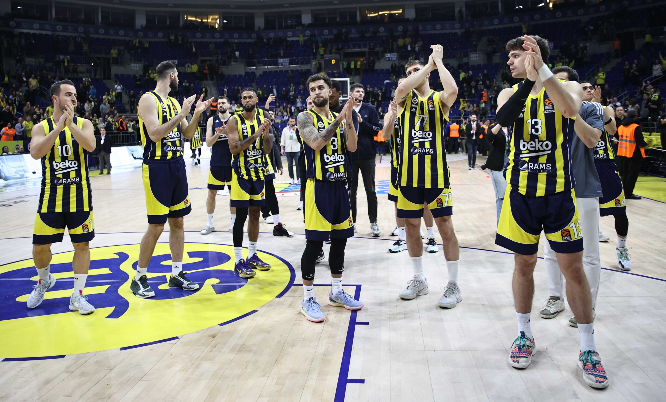 FENERBAHÇE EVİNDE MAĞLUP OLDU