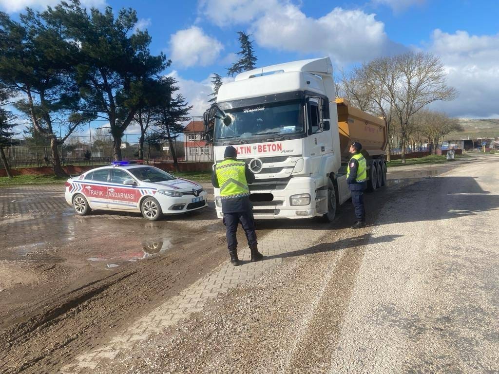 KIŞ LASTİĞİ DENETİMİ YAPILDI