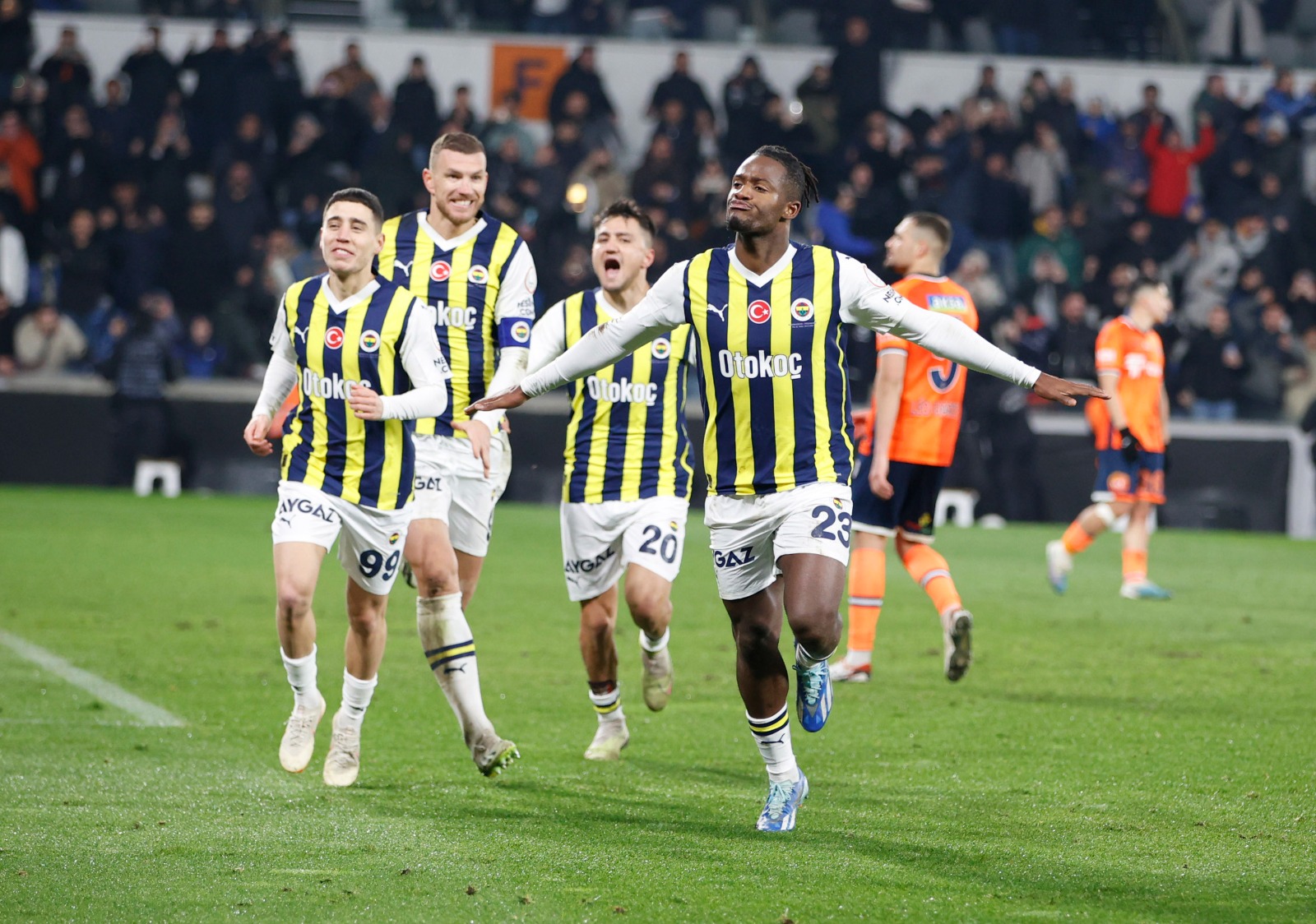 FENERBAHÇE KAZANDI