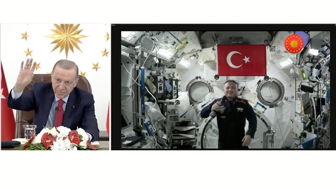 CUMHURBAŞKANI ERDOĞAN, İLK TÜRK ASTRONOT  İLE CANLI BAĞLANTI KURDU