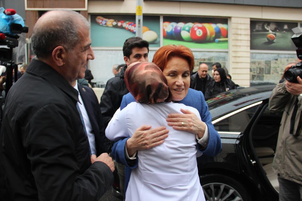 MERAL AKŞENER ŞEHİT AİLESİNİ ZİYARET ETTİ