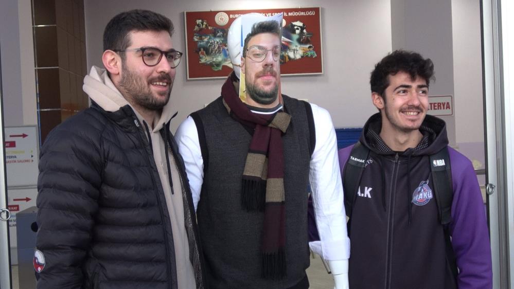 Burdur’da Basketbol Antrenörü Mevlüt