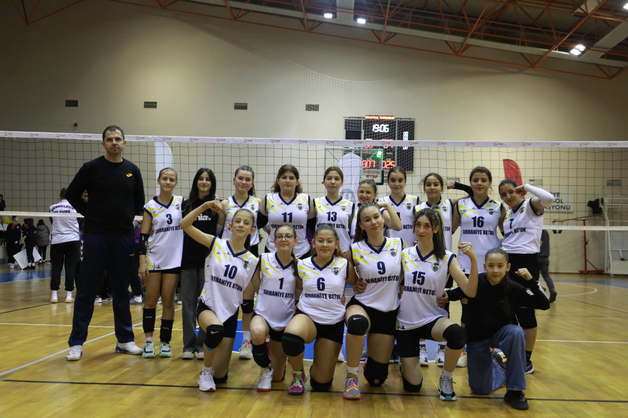 BURHANIYE BELEDIYESI 2. VOLEYBOL TURNUVASININ ODUL TORENI YAPILDI 2 - Marmara Bölge: Balıkesir Son Dakika Haberleri ile Hava Durumu