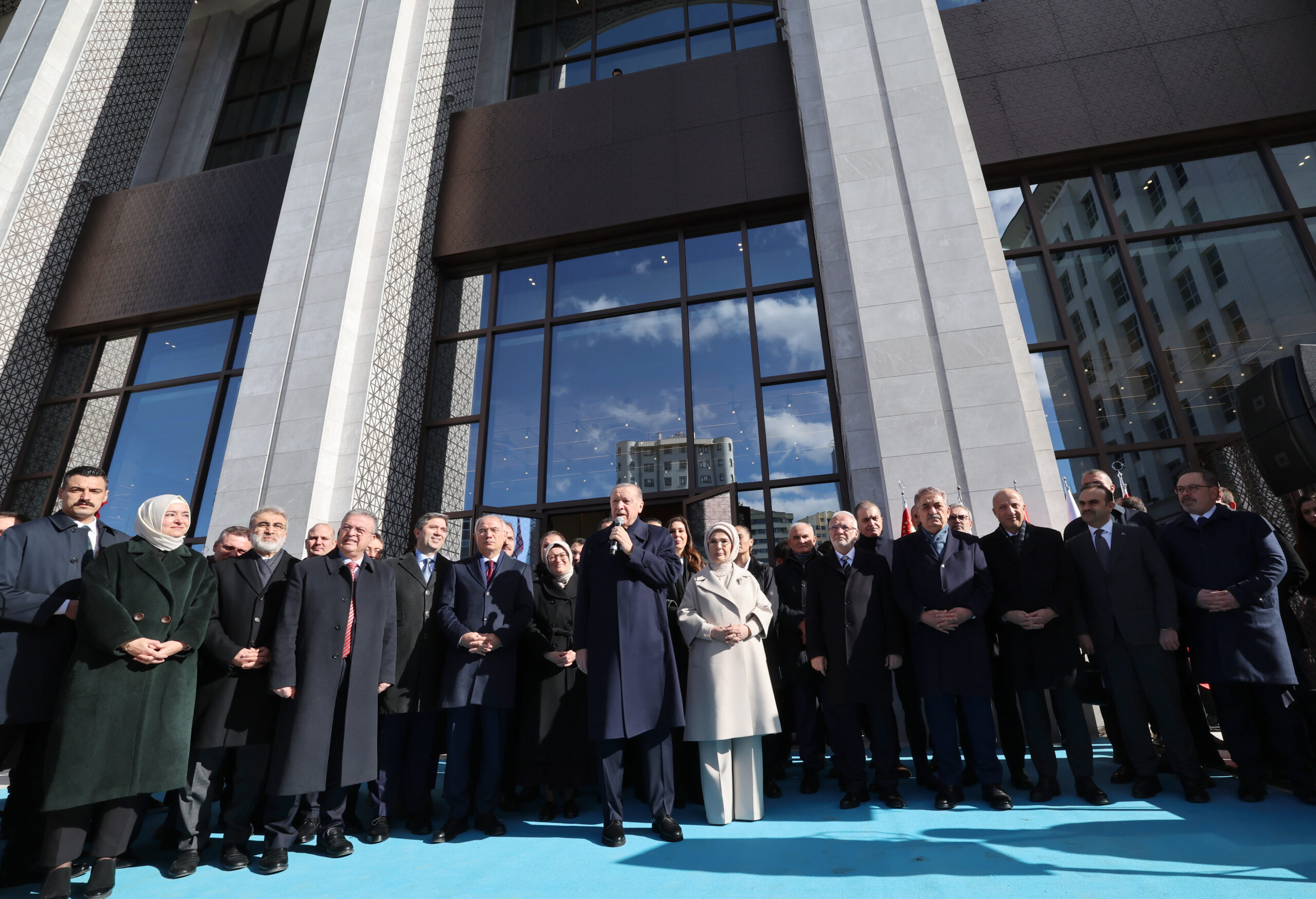 ERDOĞAN AK PARTİ KONGRE MERKEZİ’NİN AÇILIŞINI YAPTI