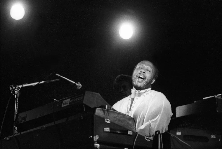 LES MCCANN HAYATINI KAYBETTİ