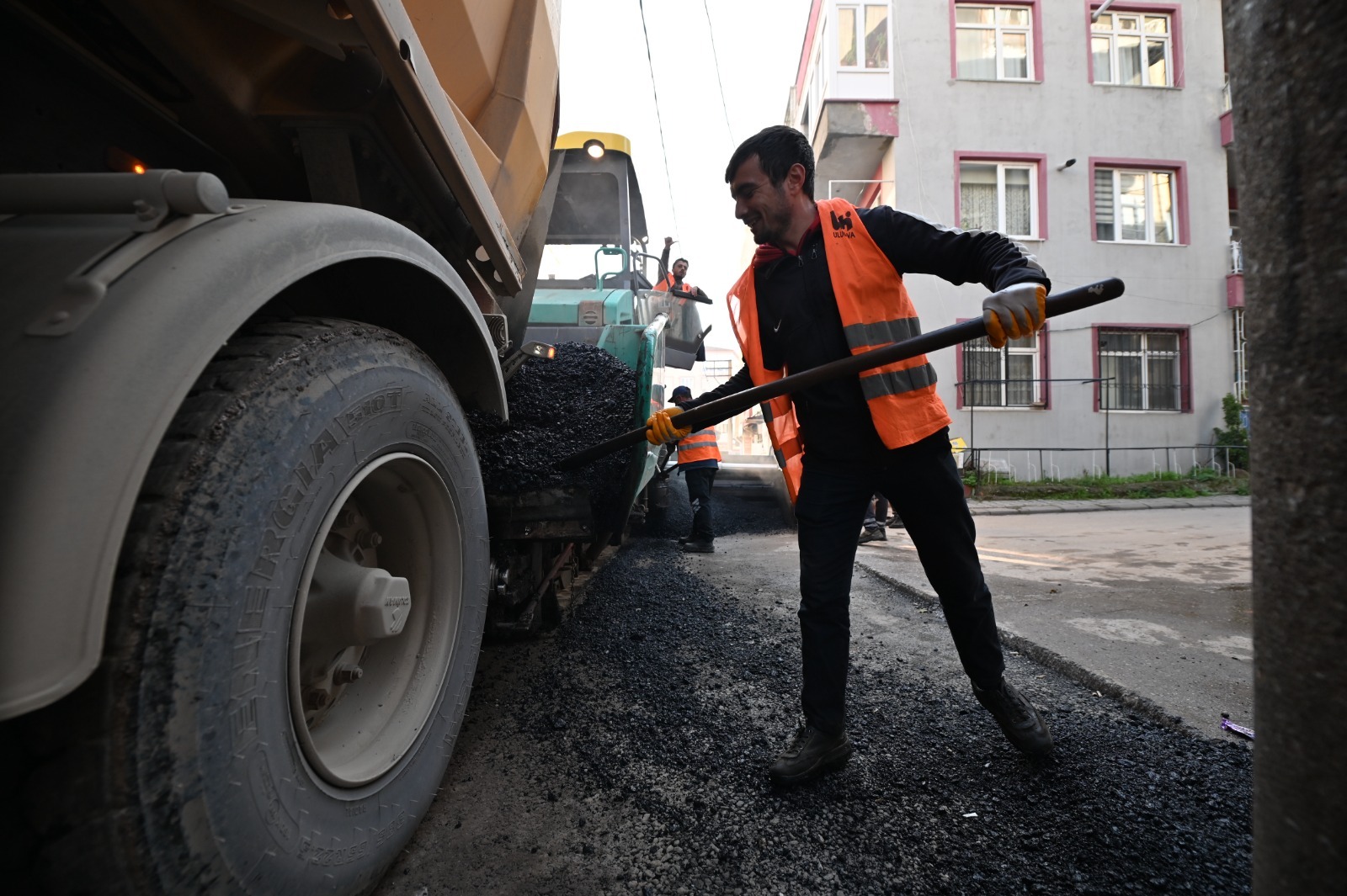 Kareside Asfaltlama Calismalari Suruyor 5 - Marmara Bölge: Balıkesir Son Dakika Haberleri ile Hava Durumu