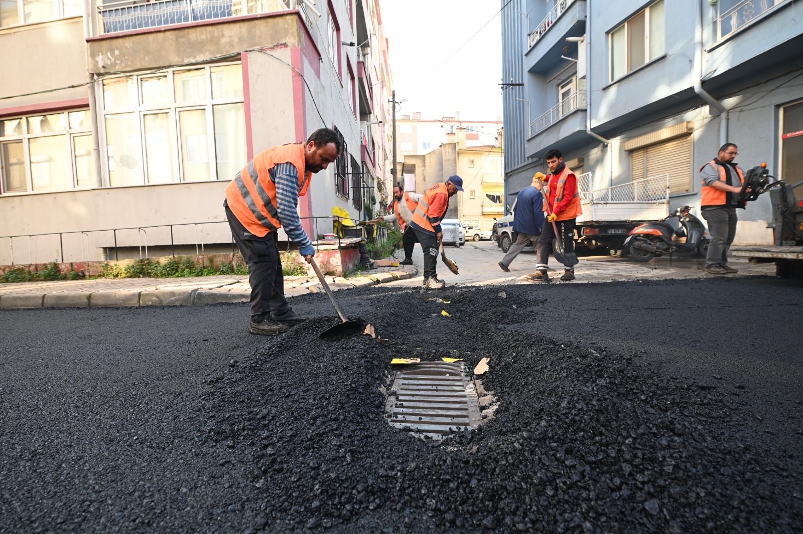 Kareside Asfaltlama Calismalari Suruyor 8 - Marmara Bölge: Balıkesir Son Dakika Haberleri ile Hava Durumu