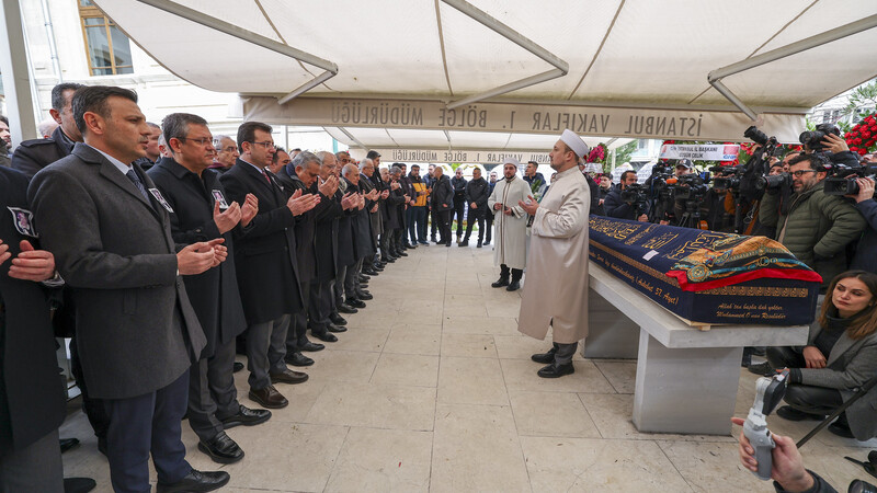 ÖZEL AYSEL ÖYMEN’İN CENAZE TÖRENİNE KATILDI