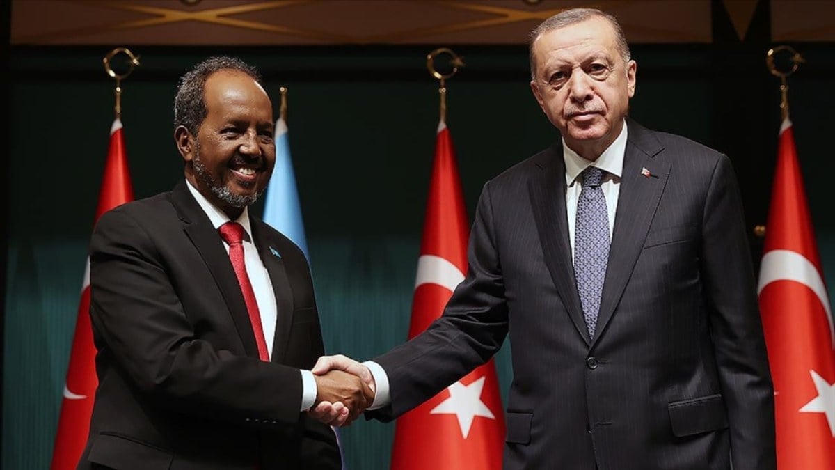 CUMHURBAŞKANI ERDOĞAN, SOMALİ CUMHURBAŞKANI MAHMUD İLE TELEFONDA GÖRÜŞTÜ