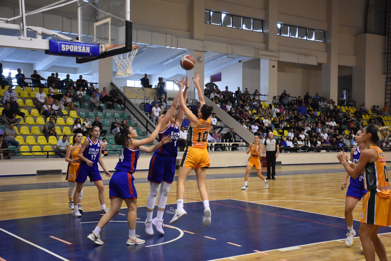 Türkiye Kadınlar Basketbol Ligi’nde