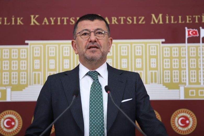 veli agbaba kitabin ortasindan konustu 2023 genelinde asgari ucret aclik sinirinin altinda kaldi 1704110106 - Marmara Bölge: Balıkesir Son Dakika Haberleri ile Hava Durumu