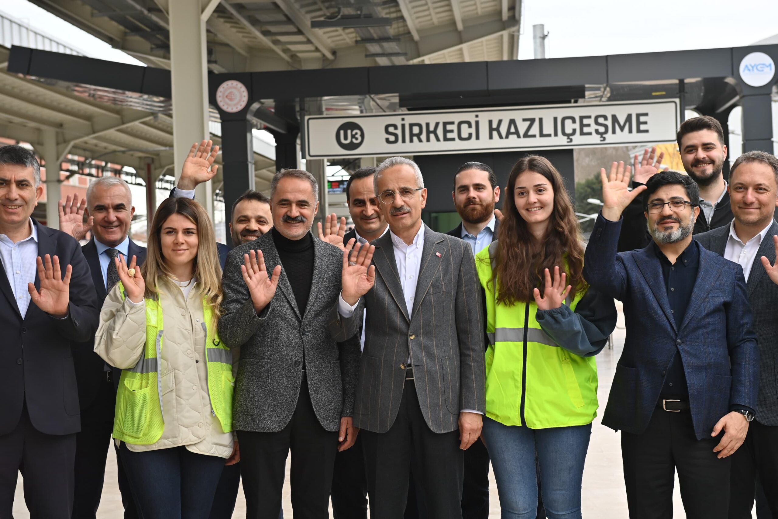 BAKAN URALOĞLU, İSTANBUL’A YENİ RAYLI SİSTEM VE YAYA ODAKLI ULAŞIM PROJESİNİ TANITTI