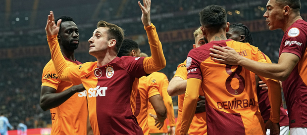 GALATASARAY 15 MAÇTIR KAYBETMİYOR