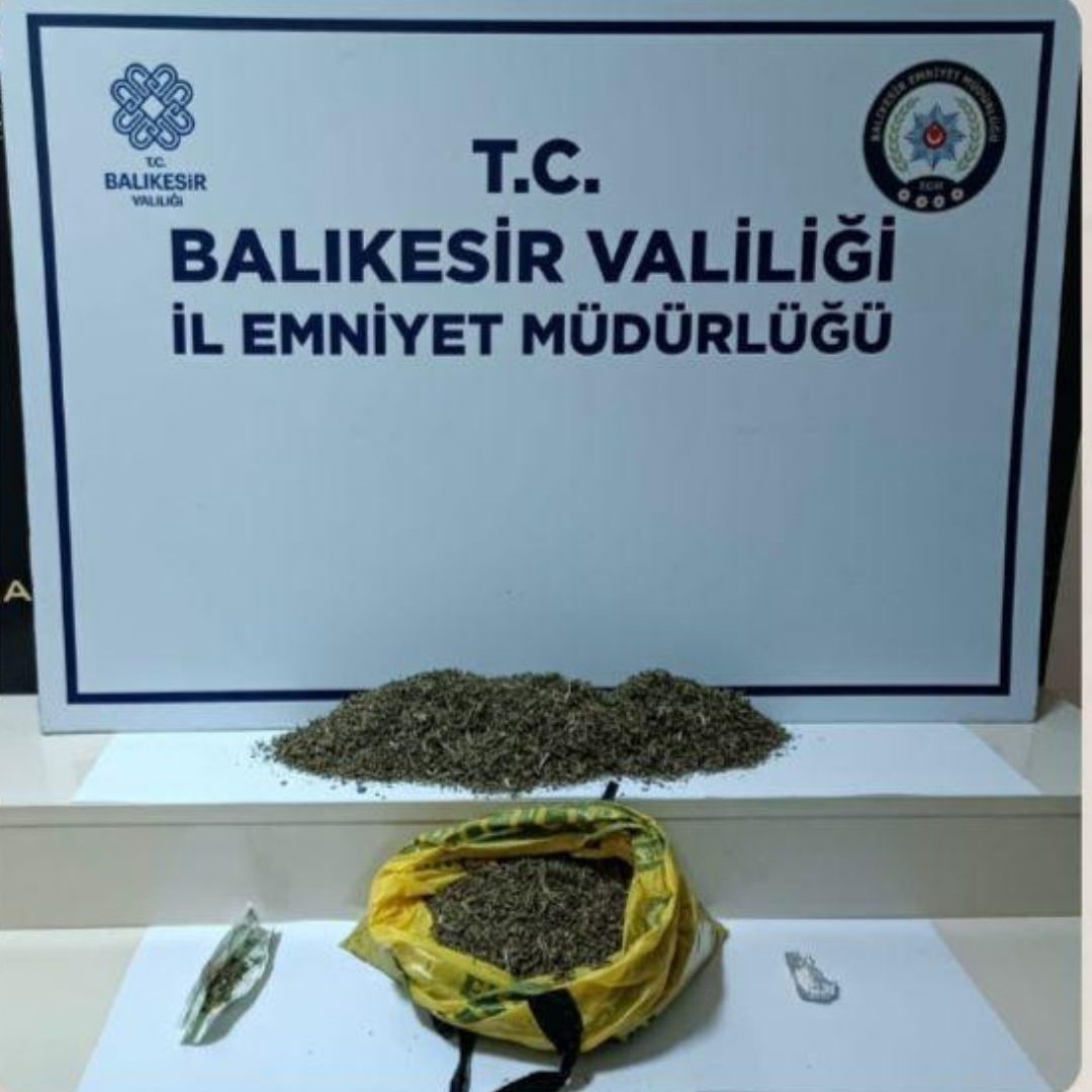 Balıkesir'de polis ekipleri, uyuşturucu